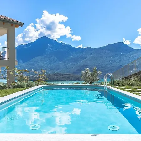 Veronica - Appartement Domaso