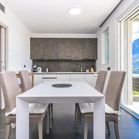 Apartment Veronica - Domaso